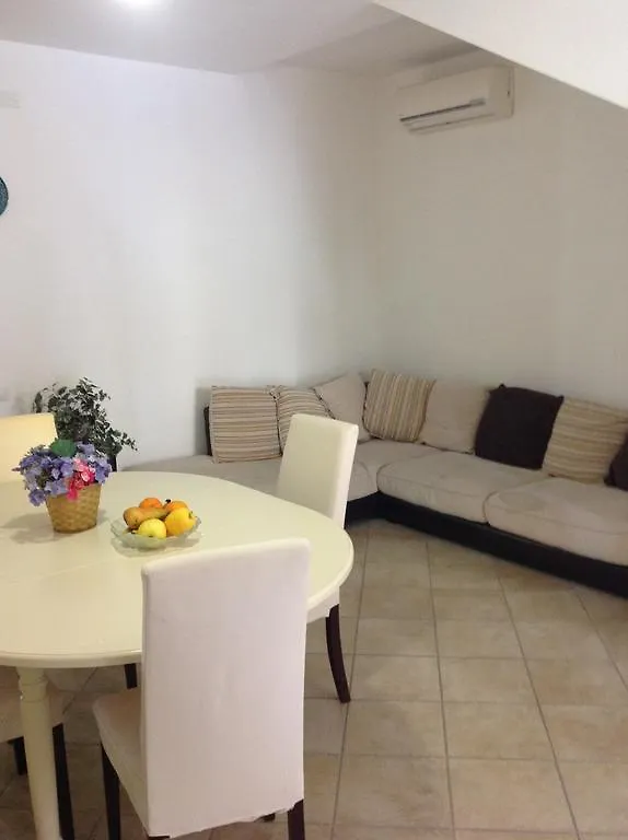 Bacio Di Sole Apartment Pula Italy