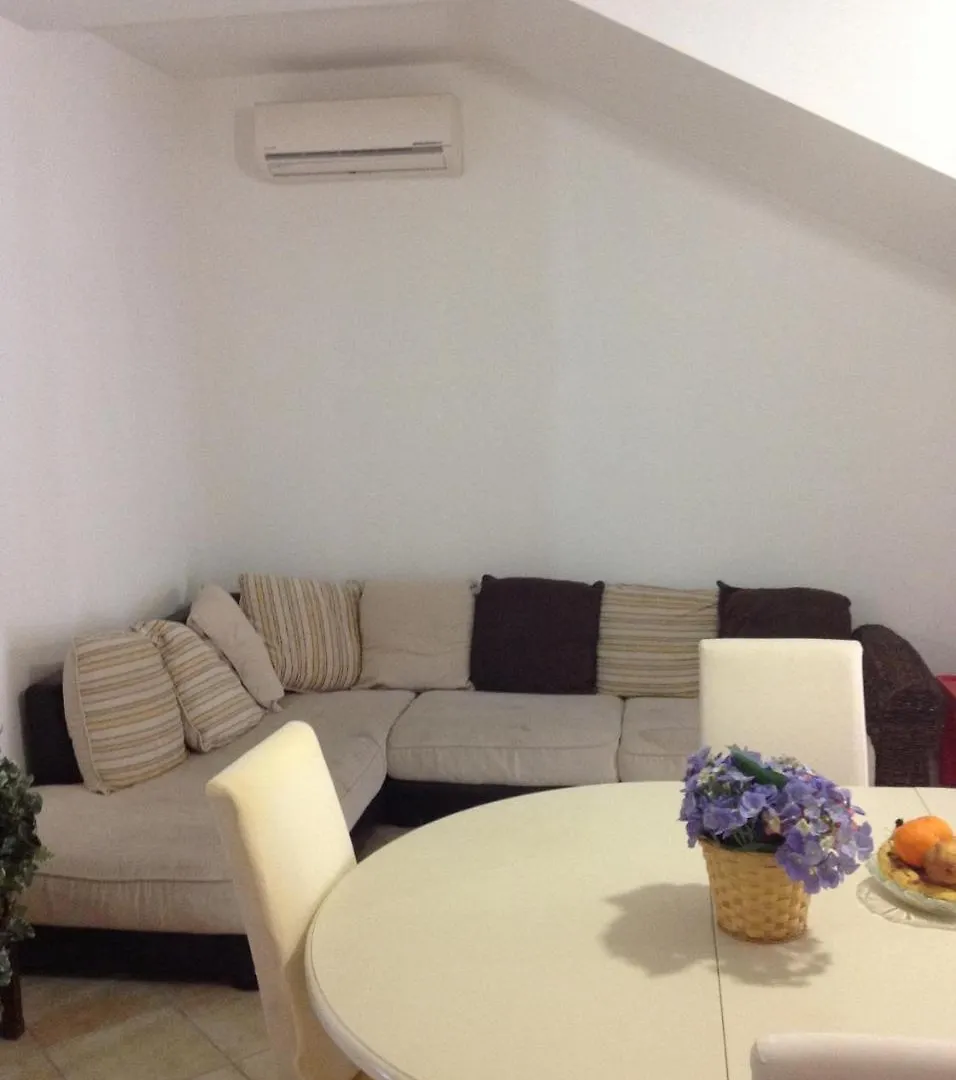 Bacio Di Sole Apartment Pula